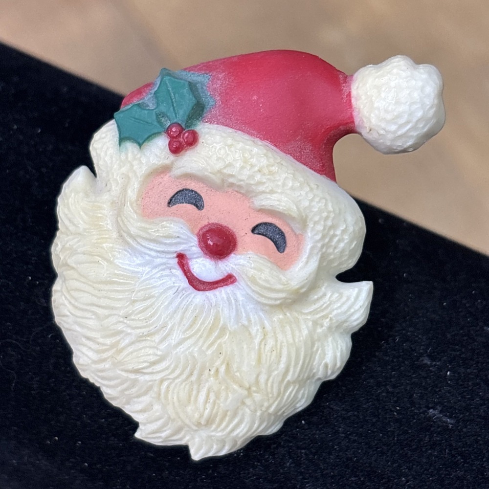 Vintage 1984 Hallmark Jolly Santa Claus Brooch Pin Retro Christmas Holiday